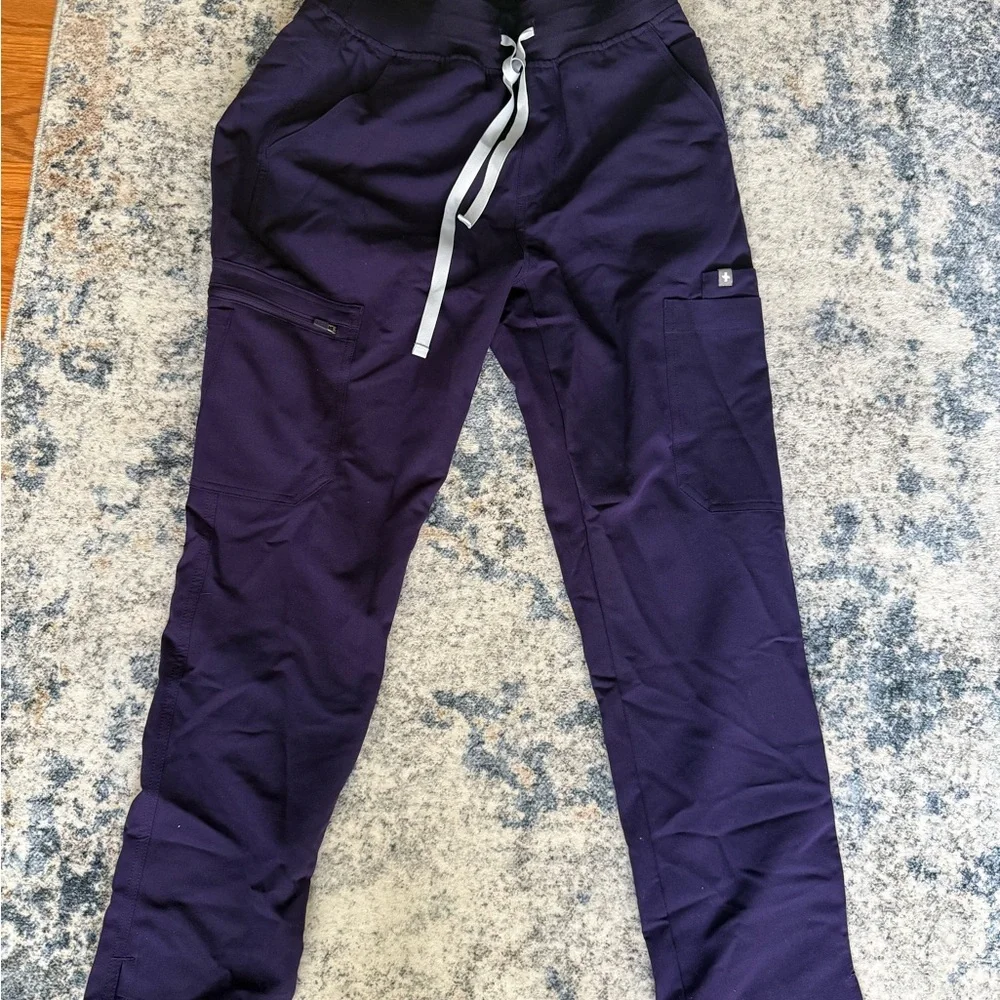 Figs Women’s High Waisted Yola Skinny Scrub Pants - Picture 1 of 4
